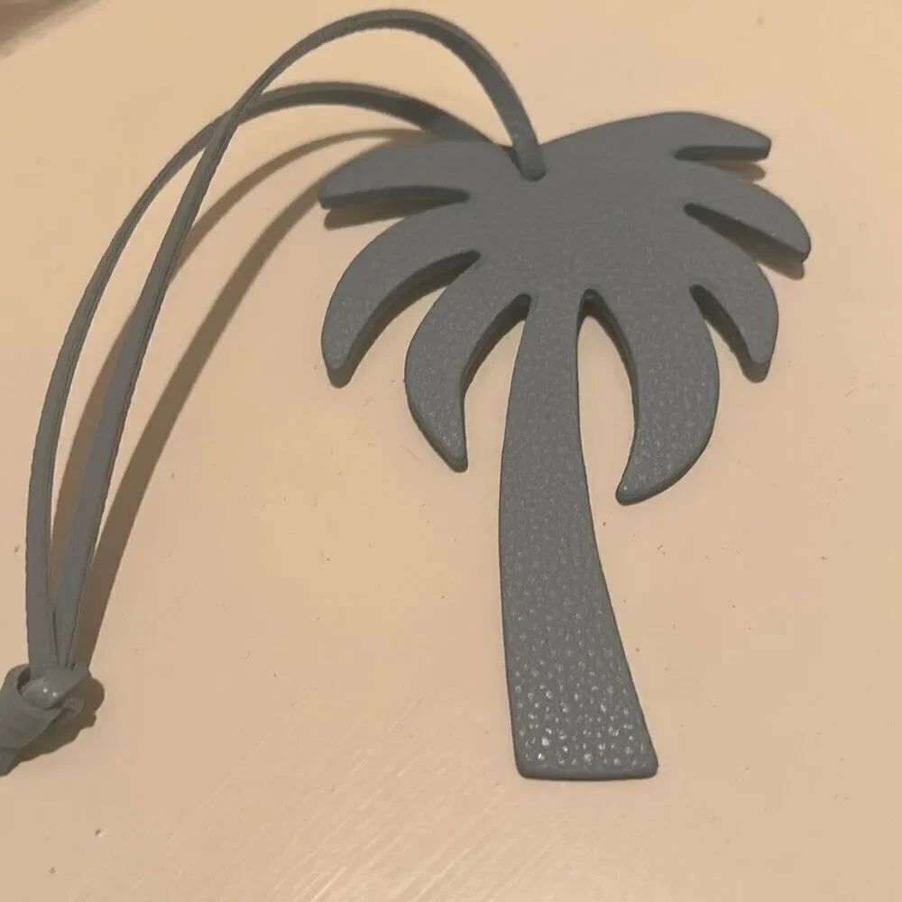 Sexy Little Vintage Handmade palm tree Leather Bag Charm Cute Nature Keychain